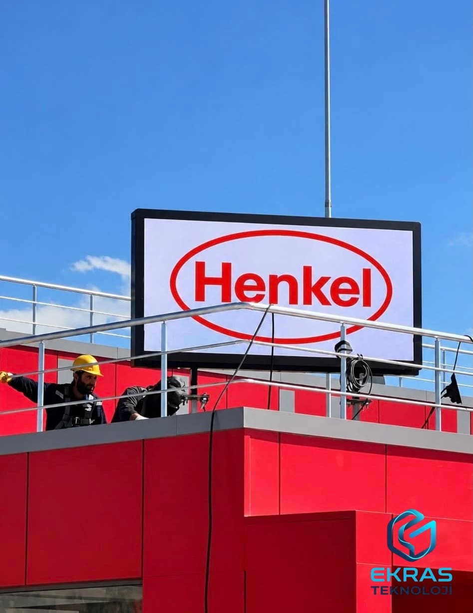 Henkel tesis girişindeki dış mekan LED ekran uygulaması
